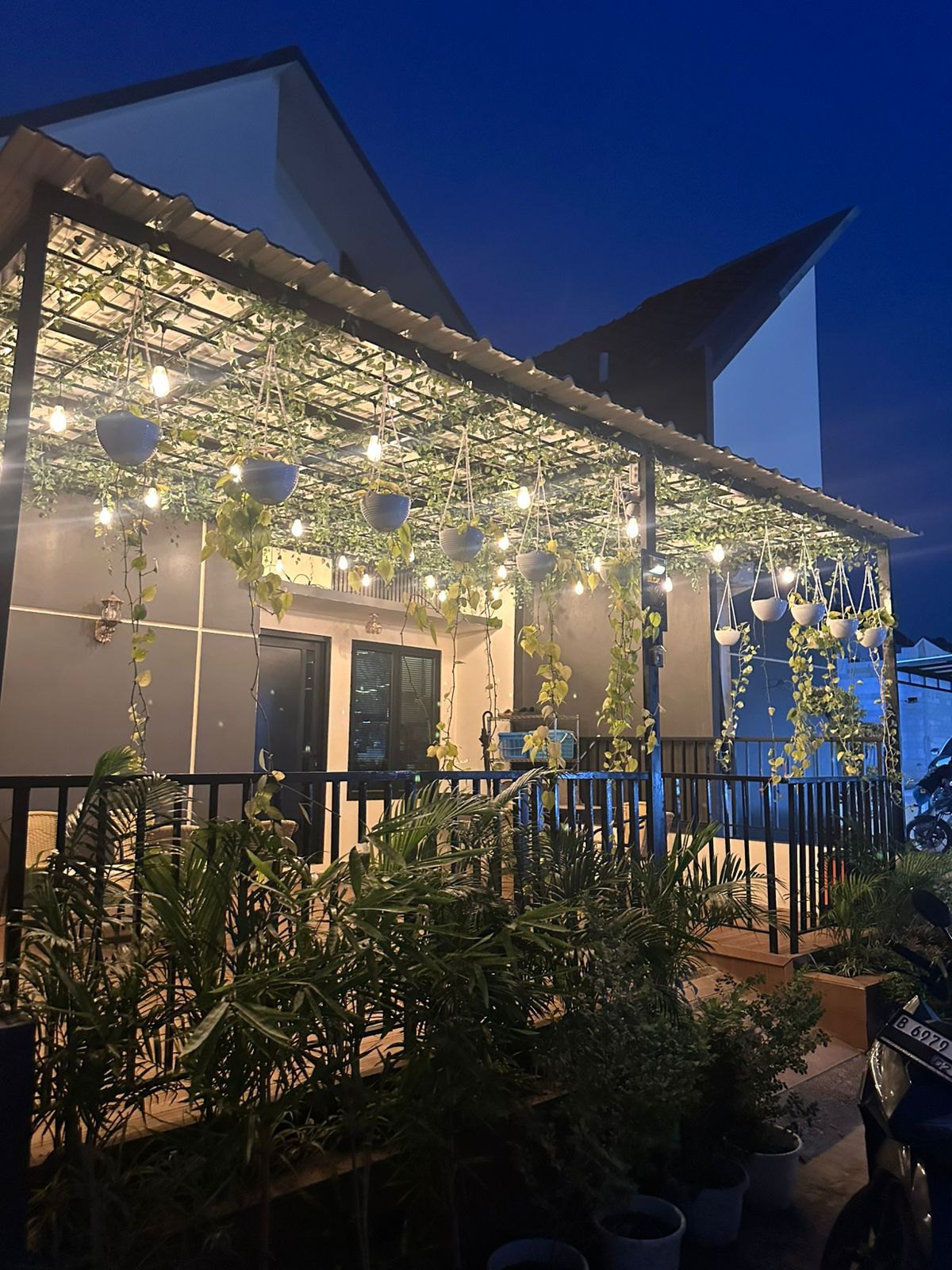 JUAL RUMAH 2 LANTAI